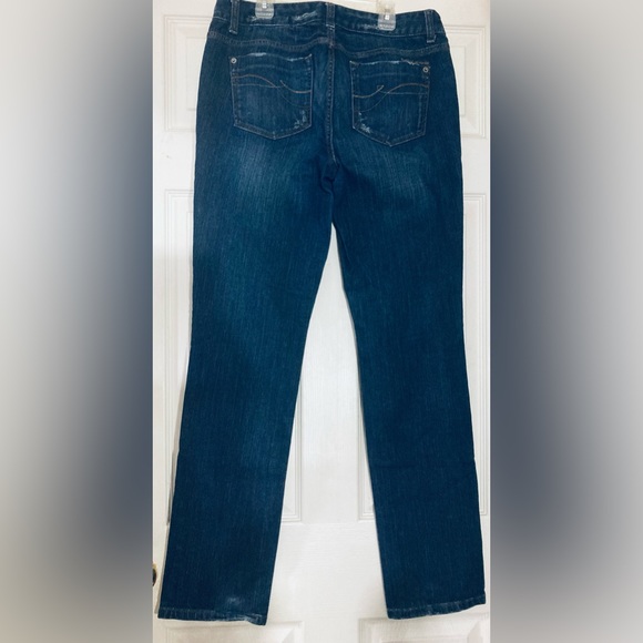 DKNY Straight Jeans - Picture 3 of 4